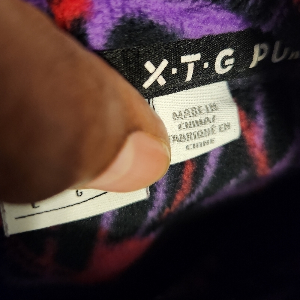 Puma | Women's Multi-Colored Graphic Print Hoodie Sweatshirt (Size Large) - Picture 8 of 12